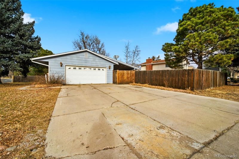4136 S Carefree Cir, Colorado Springs, CO 80917