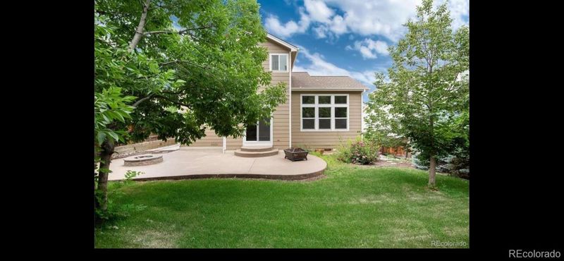 724 Sparrow Hawk Dr, Highlands Ranch, CO 80129