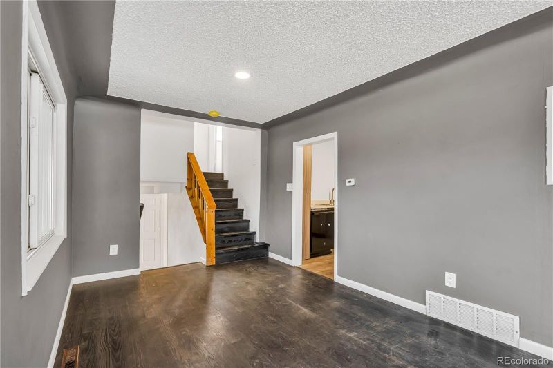 617 S 5th Ave, Brighton, CO 80601