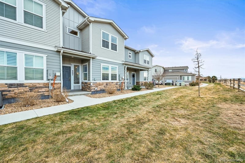 10565 N Paris St #9B, Commerce City, CO 80640