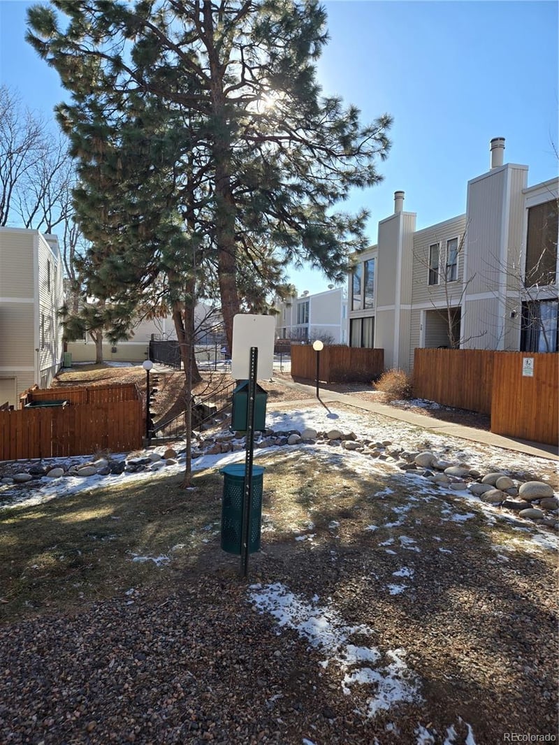 1050 S Monaco Pw #25, Denver, CO 80224