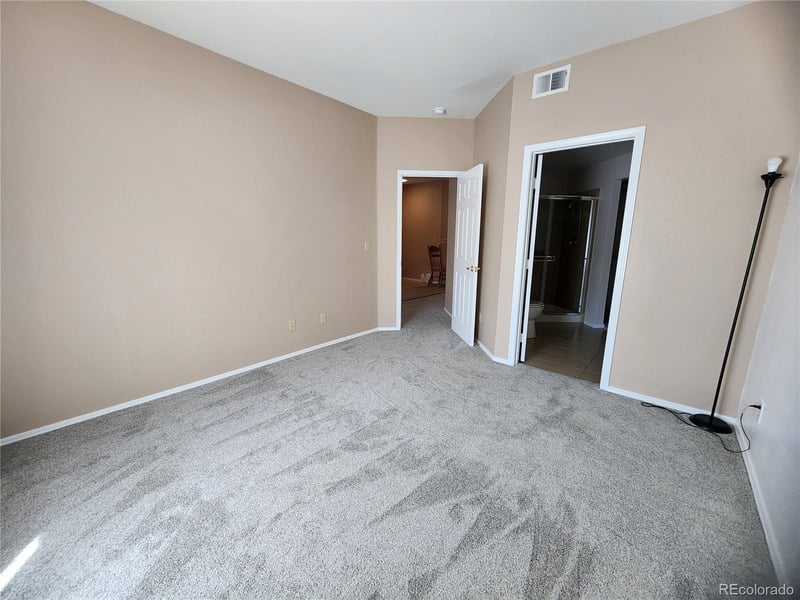 8601 E Dry Creek Rd E #112, Centennial, CO 80112