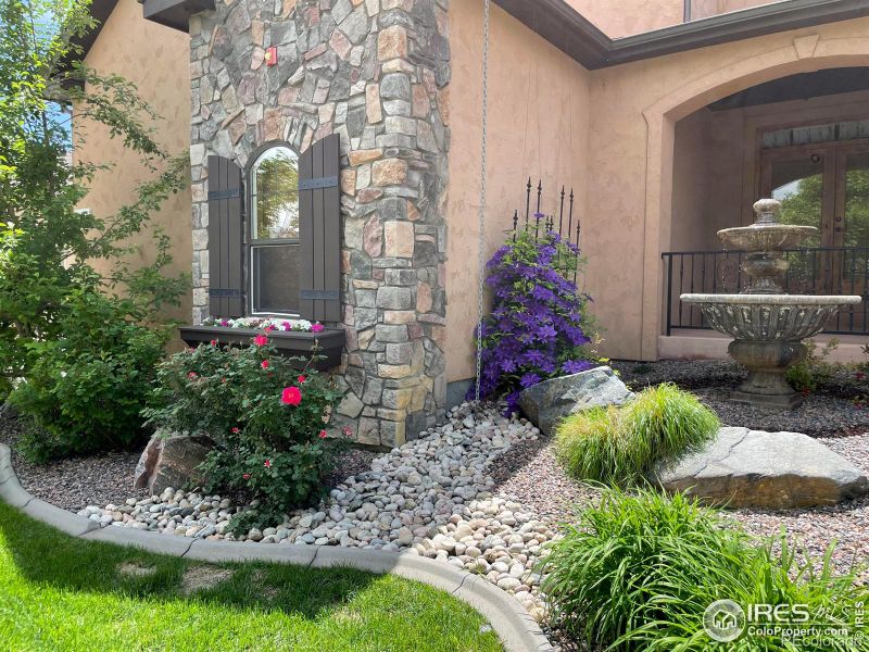 315 Meadowsweet Cir, Loveland, CO 80537
