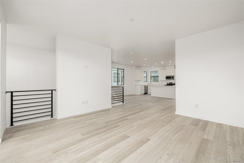 2076 S Holly St #1, Denver, CO 80222
