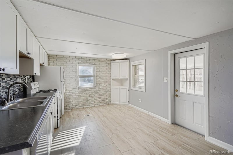 2001 Tulane St, Denver, CO 80260