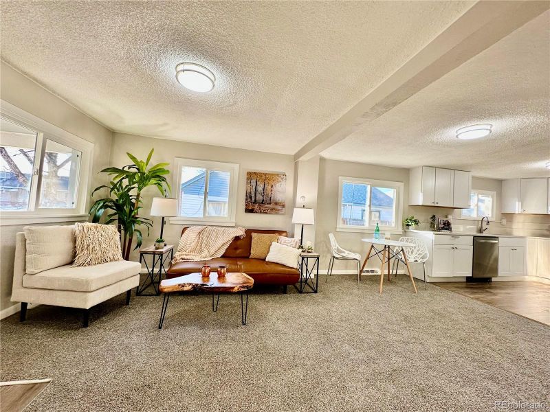 6401 E 71st Ave, Commerce City, CO 80022