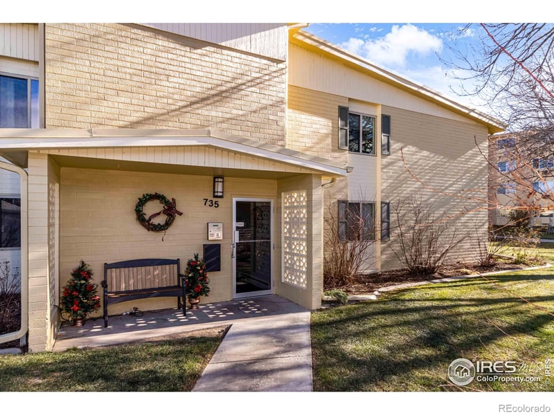 735 S Alton Way, Denver, CO 80247