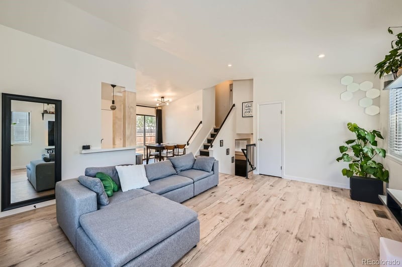 4600 Dillon St, Denver, CO 80239