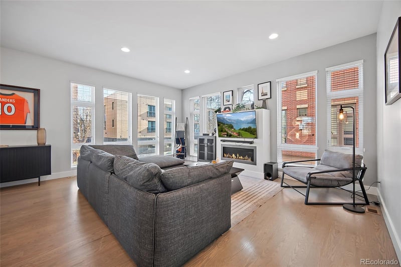 2157 N Downing St, Denver, CO 80205