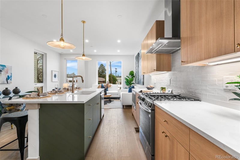1232 N Zenobia St #8, Denver, CO 80204