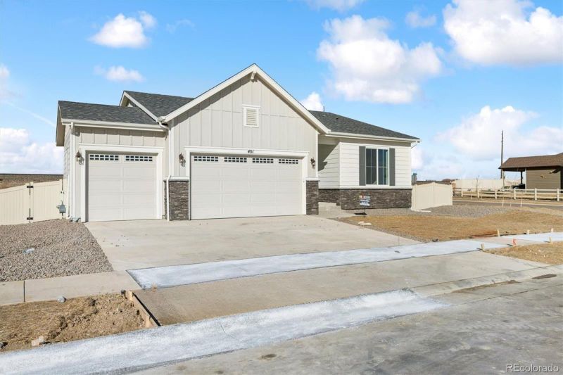 401 Aspen St, Keenesburg, CO 80643