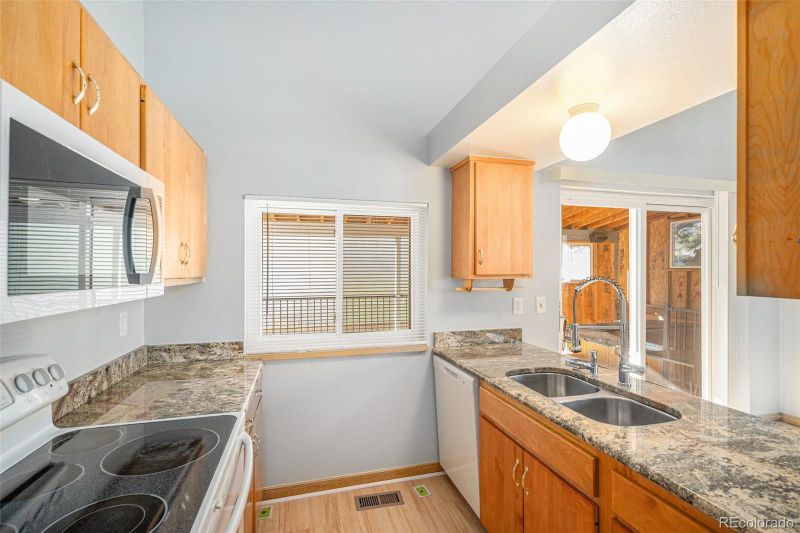 17815 E Ada Dr, Aurora, CO 80017