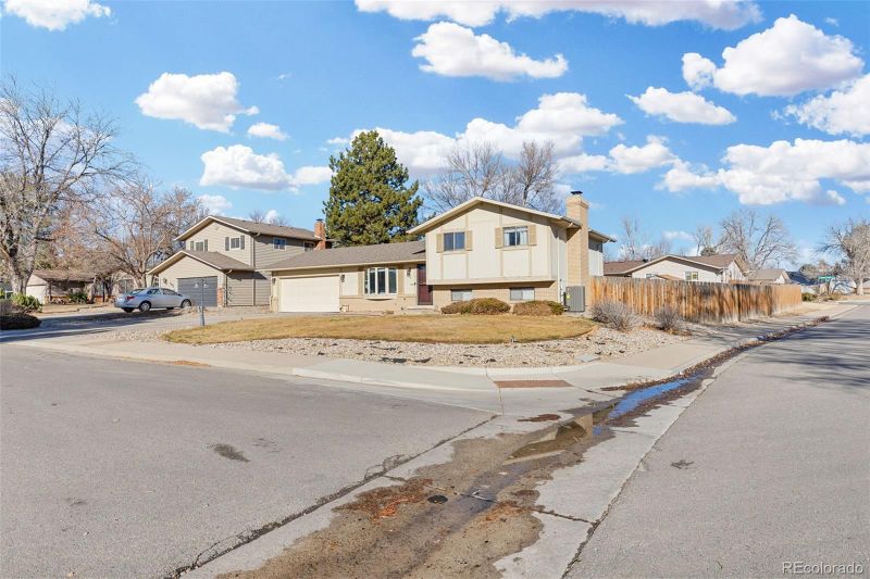 515 Mahonia Pl, Loveland, CO 80538