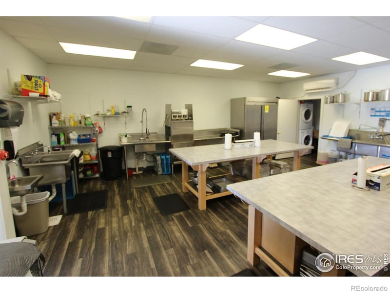 220 12th St SW #125, Loveland, CO 80537