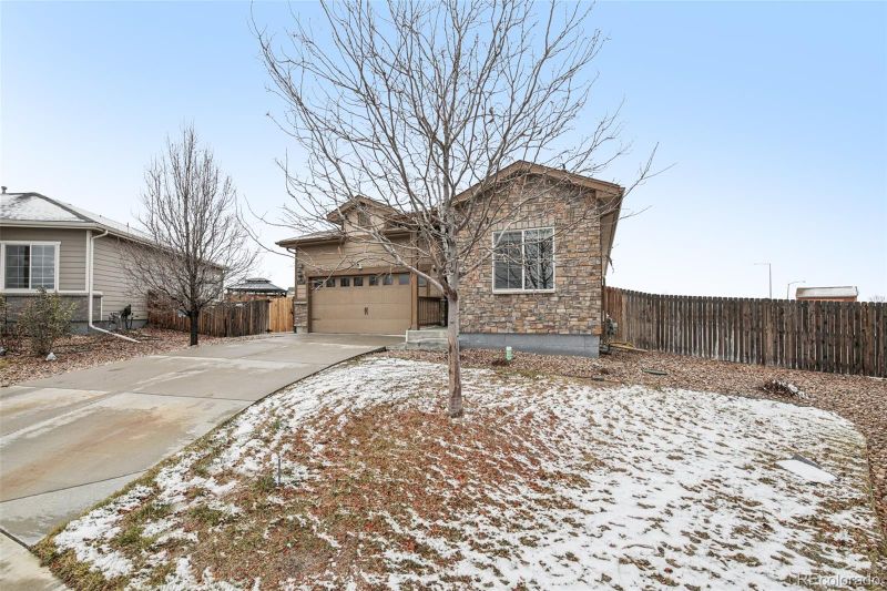 4587 E 95th Dr, Thornton, CO 80229