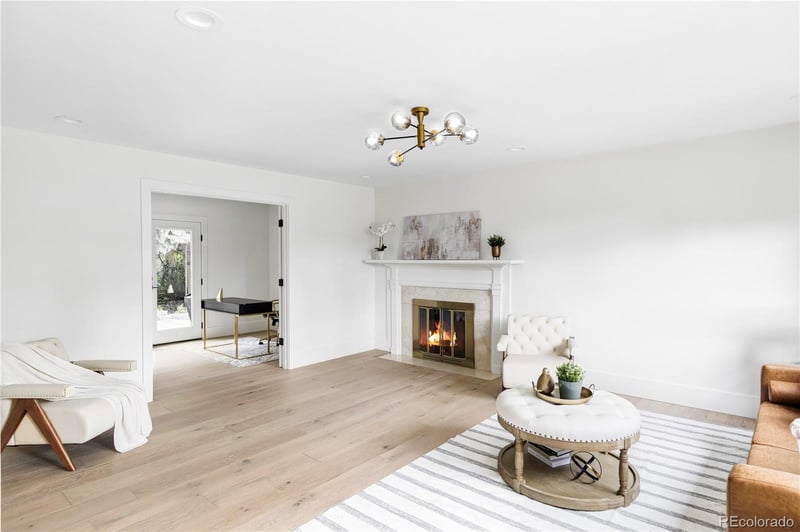 3930 S Hillcrest Dr, Denver, CO 80237