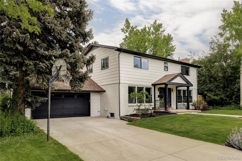 3930 S Hillcrest Dr, Denver, CO 80237