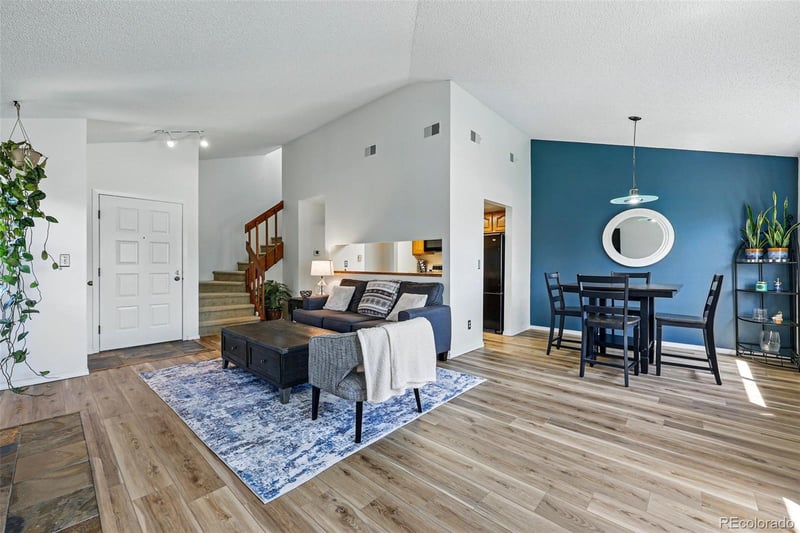 540 S Forest St #5-204, Denver, CO 80246