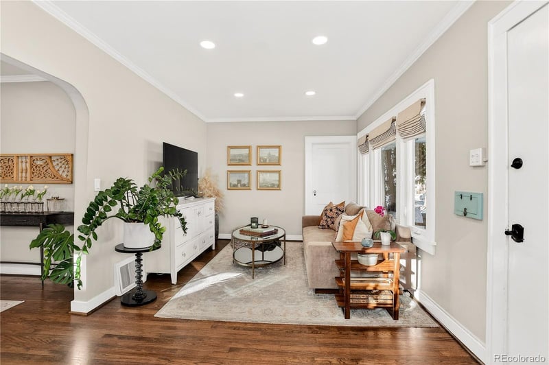 2077 S Corona St, Denver, CO 80210