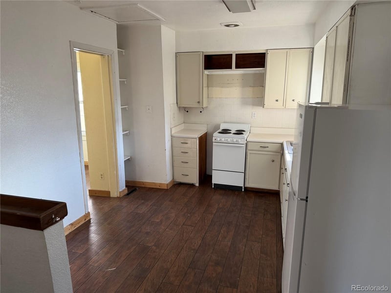 1042 S Raleigh St, Denver, CO 80219