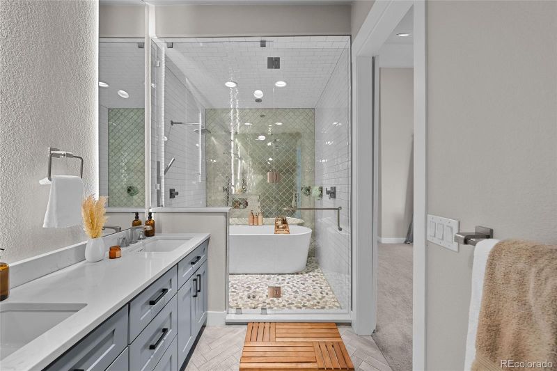 16626 W 2nd Ave, Golden, CO 80401