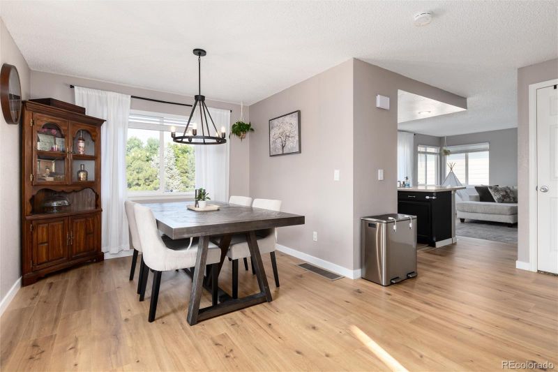 4304 S Genoa Ct, Centennial, CO 80015