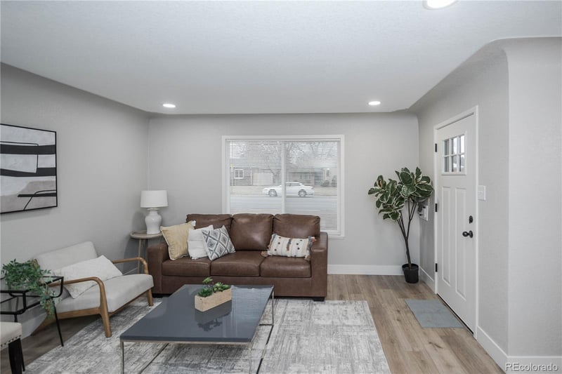 3080 Dahlia St, Denver, CO 80207