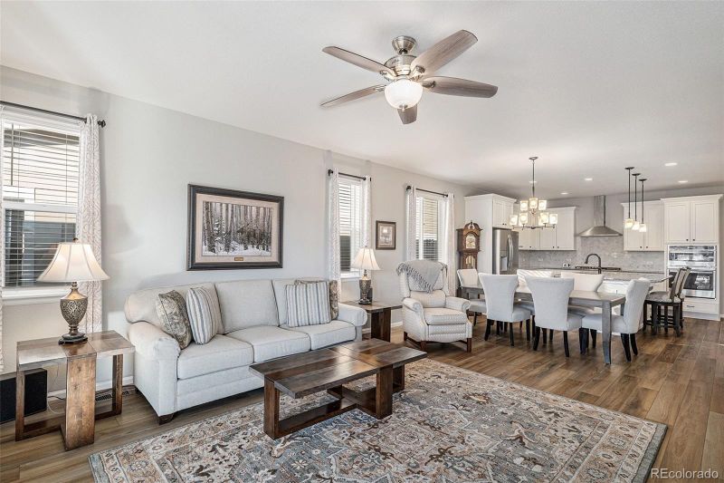 9055 Swan River St, Littleton, CO 80125