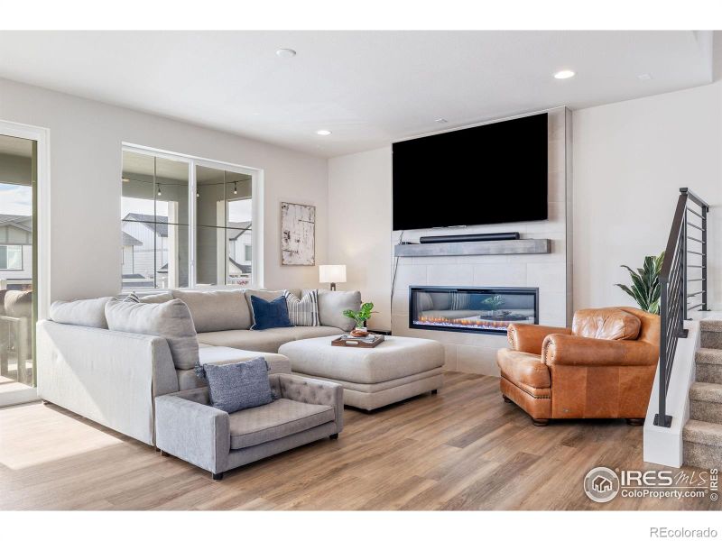 8421 Butte Creek St, Littleton, CO 80125