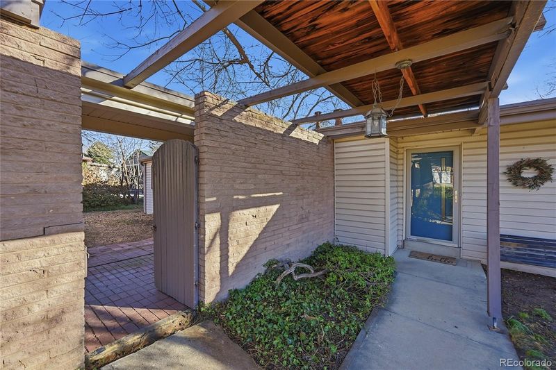 960 Dudley St, Lakewood, CO 80215