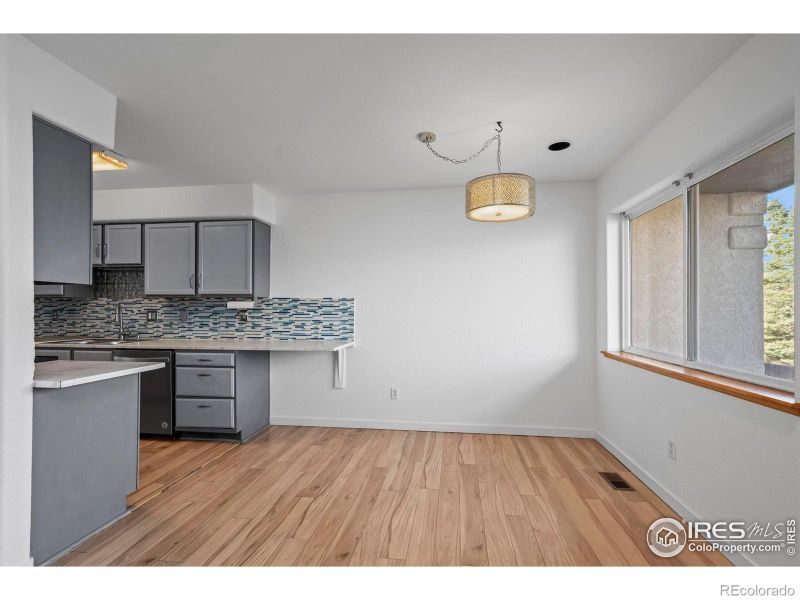 546 Ridgeview Dr, Louisville, CO 80027