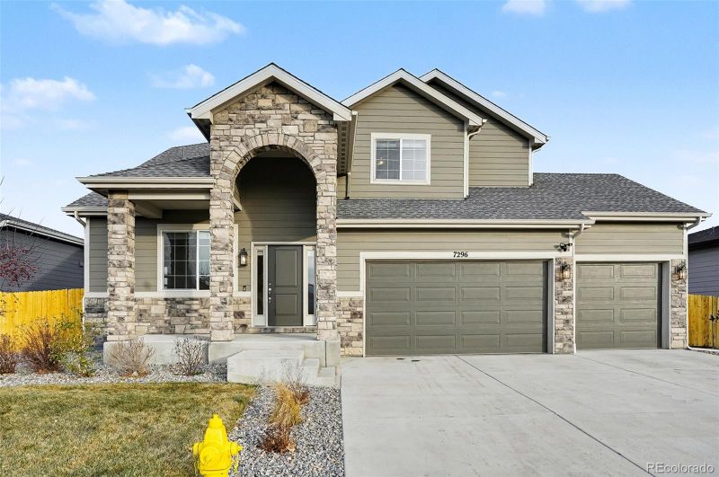7296 Xenophon Ct, Arvada, CO 80005