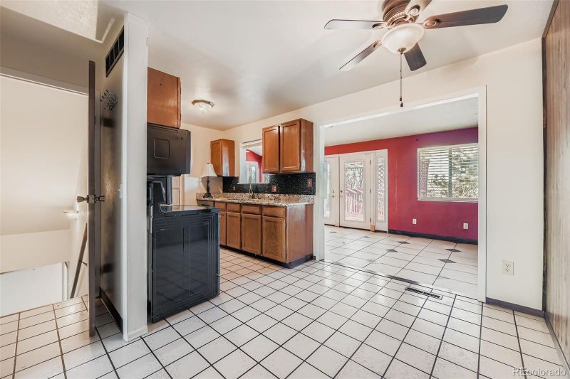 4005 S Pitkin Way, Aurora, CO 80013