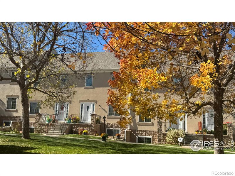 455 Saint Charles Pl, Johnstown, CO 80534