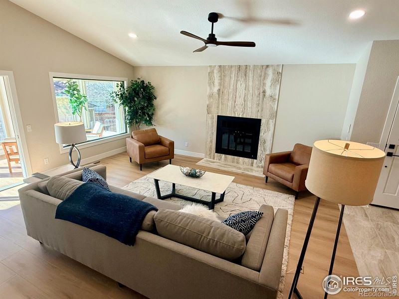 3319 Mountain View Ave, Longmont, CO 80503