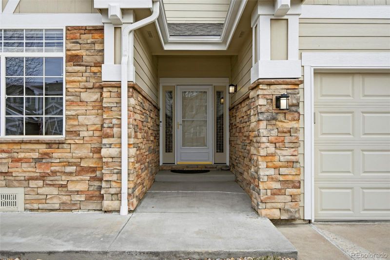 7475 W Saratoga Pl, Littleton, CO 80123