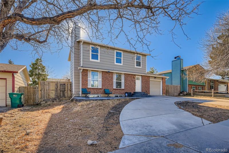 17422 E Arizona Ave, Aurora, CO 80017