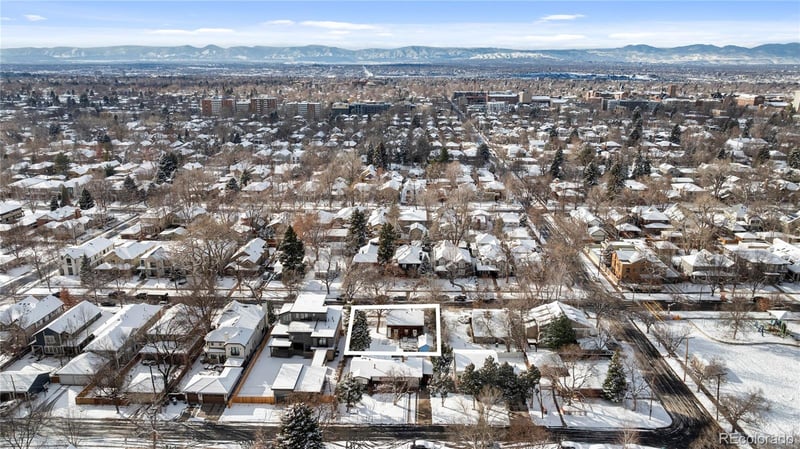 2432 S Saint Paul St, Denver, CO 80210