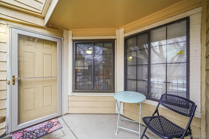 970 S Dahlia St #B, Denver, CO 80246