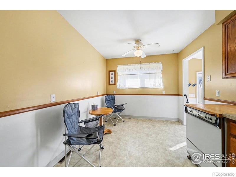211 N 4th St, La Salle, CO 80645