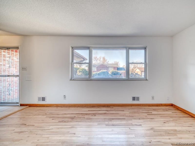 4994 Scranton Ct, Denver, CO 80239