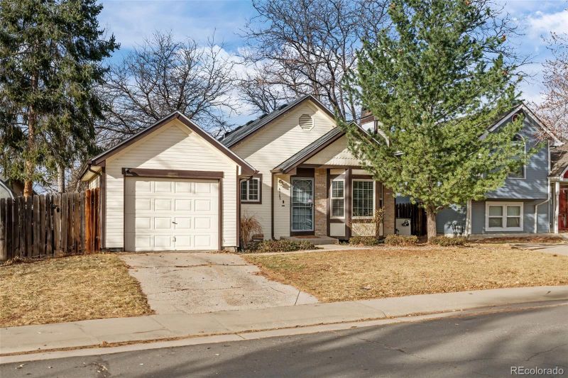 4785 S Yampa St, Aurora, CO 80015