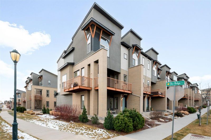 10043 Town Ridge Ln, Lone Tree, CO 80124