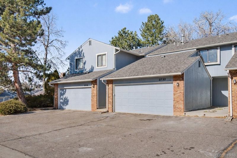 2752 S Lansing Way, Aurora, CO 80014
