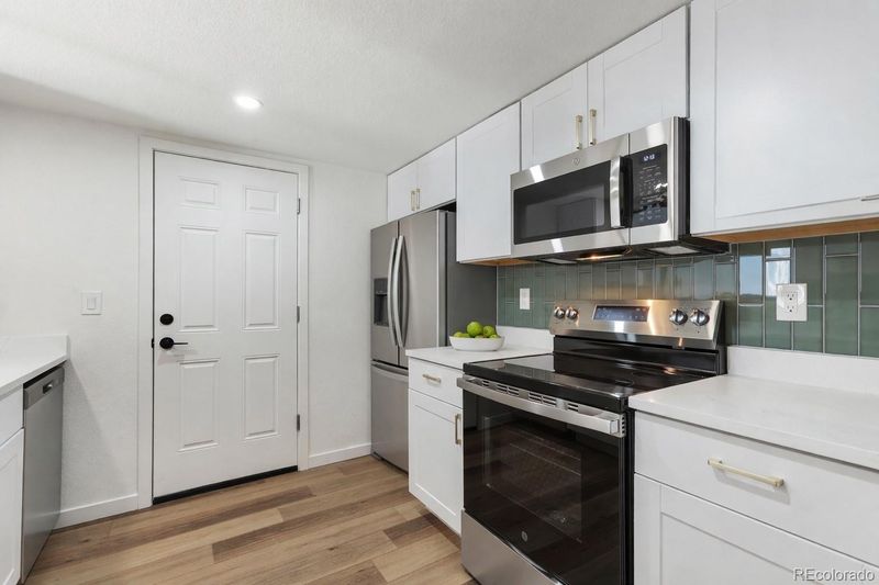 2752 S Lansing Way, Aurora, CO 80014