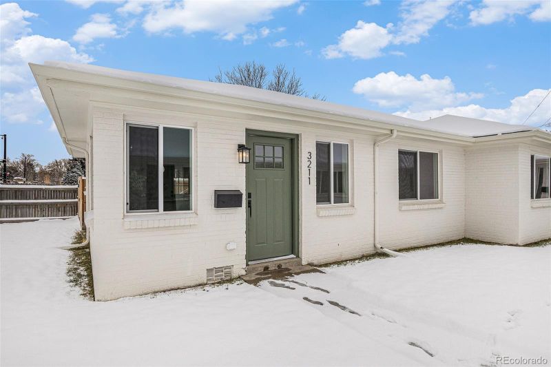 3211 N Steele St, Denver, CO 80205