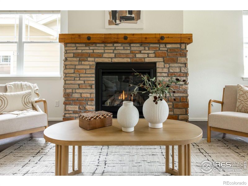 2211 Winding Dr, Longmont, CO 80504