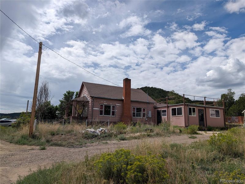 8631 Pinon St, Trinidad, CO 81082