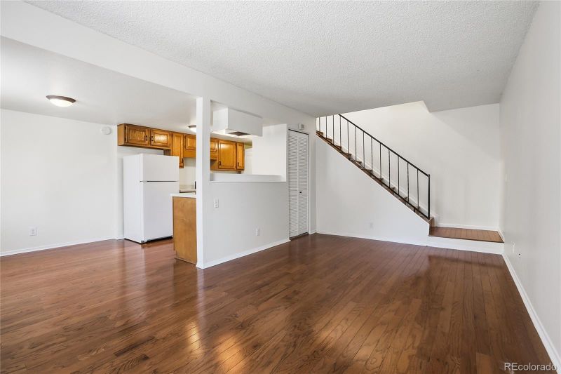 3355 S Flower St #122, Lakewood, CO 80227