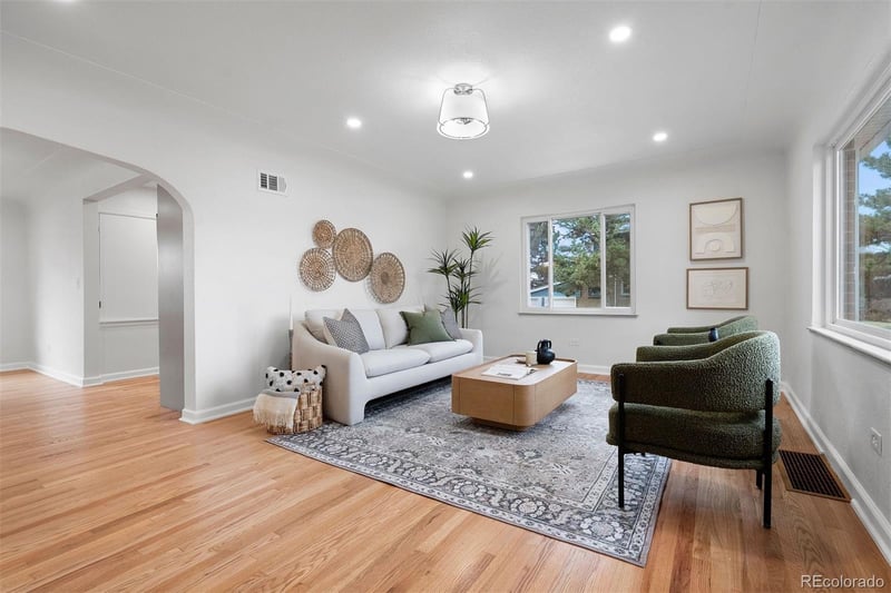 2695 Eudora St, Denver, CO 80207